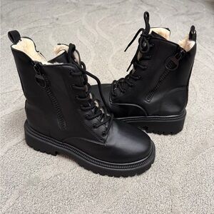Black Women's Lace-Up Ankle Boots